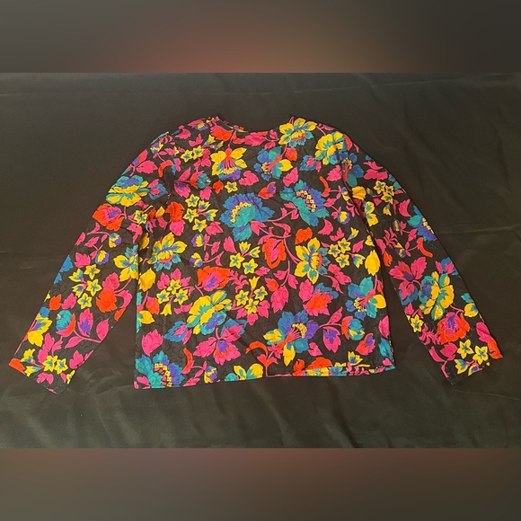 laura winston Tops - ♥️SOLD♥️Vintage Laura Winston Floral Long Sleeve Top